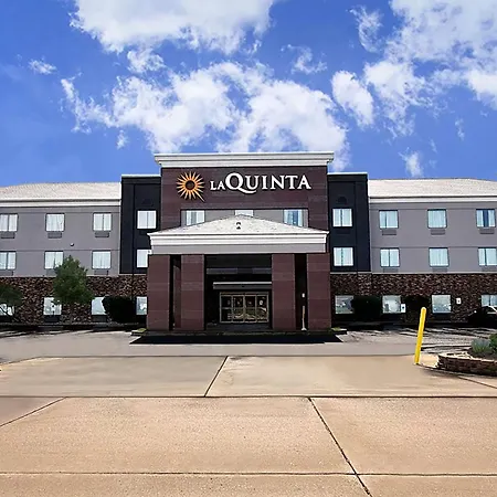 La Quinta Inn & Suits By Wyndham Pontoon Beach Il