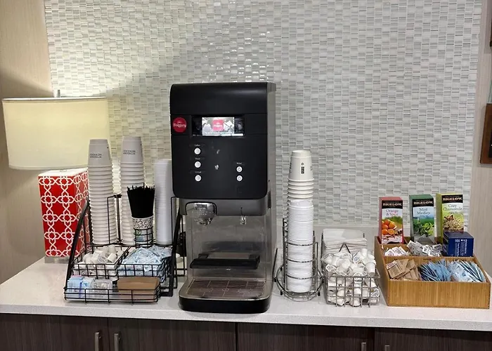 La Quinta & Suits By Wyndham Pontoon Il Hotel 3*