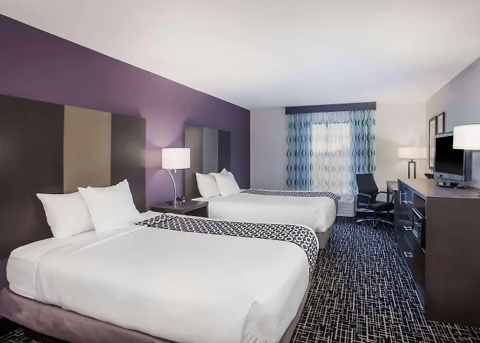 La Quinta & Suits By Wyndham Pontoon Il 3* Pontoon Beach