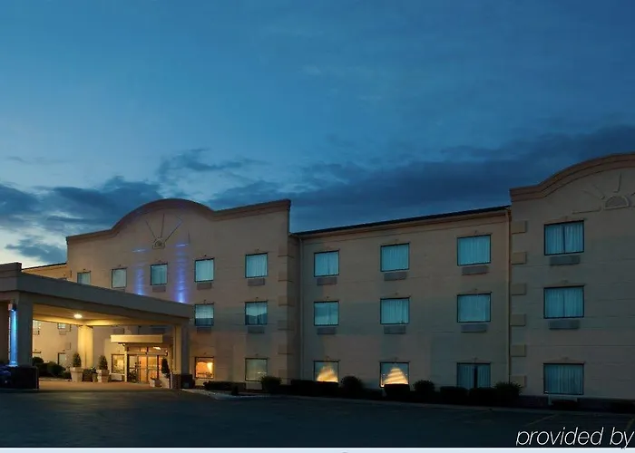 Hotel La Quinta & Suits By Wyndham Pontoon Il 3*