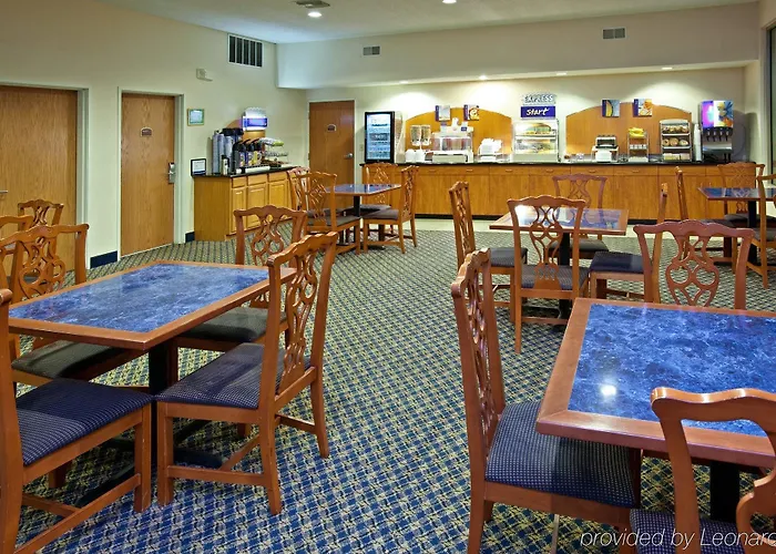 La Quinta & Suits By Wyndham Pontoon Il Pontoon Beach